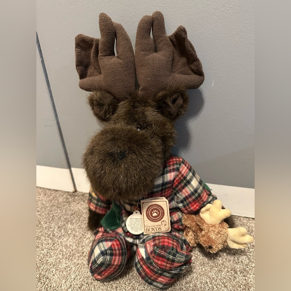 Boyds - Plush Moose with Plaid Pajamas
